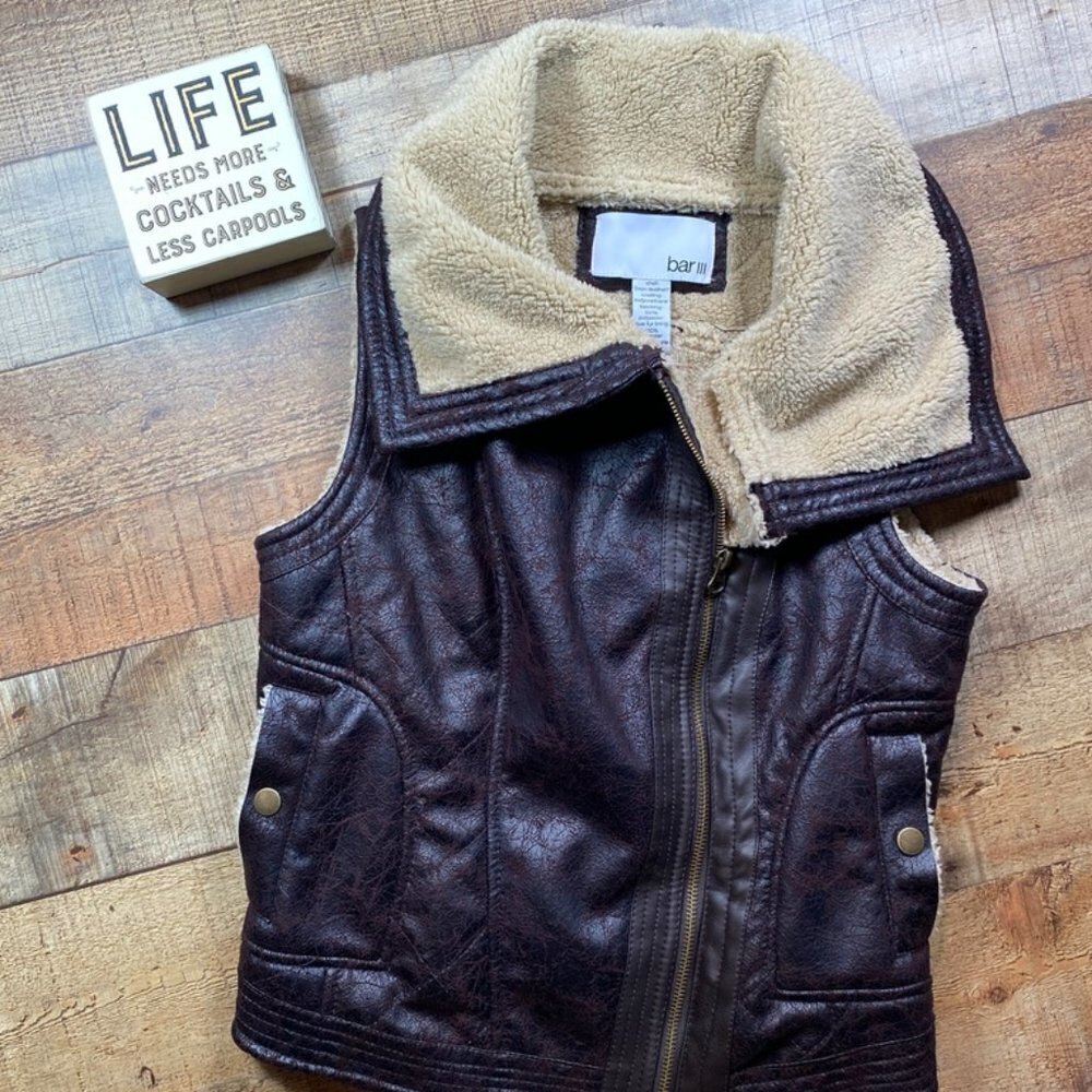 Women’s Bar III Vest size Medium